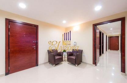 Apartment - 3 - 3 for rent in Golden Sands Tower - Al Barsha 1 - Al Barsha - Dubai