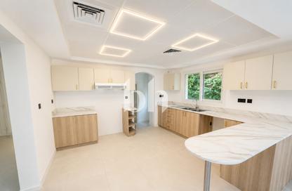 Villa - 5 - 6 for rent in Meadows 4 - Meadows - Dubai