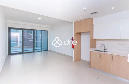 Apartment - 2 Bedrooms - 2 Bathrooms for sale in Seagate Building 3 - Seagate - Mina Rashid - Dubai
