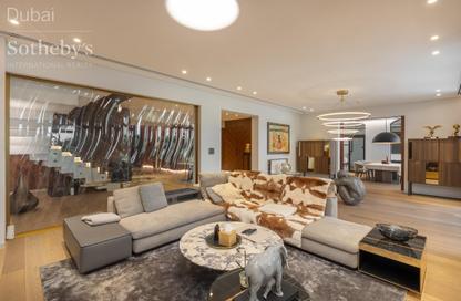 Villa - 5 Bedrooms - 7 Bathrooms for sale in Jumeirah Zabeel Saray - The Crescent - Palm Jumeirah - Dubai