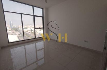 Apartment - 2 Bedrooms - 3 Bathrooms for rent in Al Rumailah building - Al Rumailah 2 - Al Rumaila - Ajman