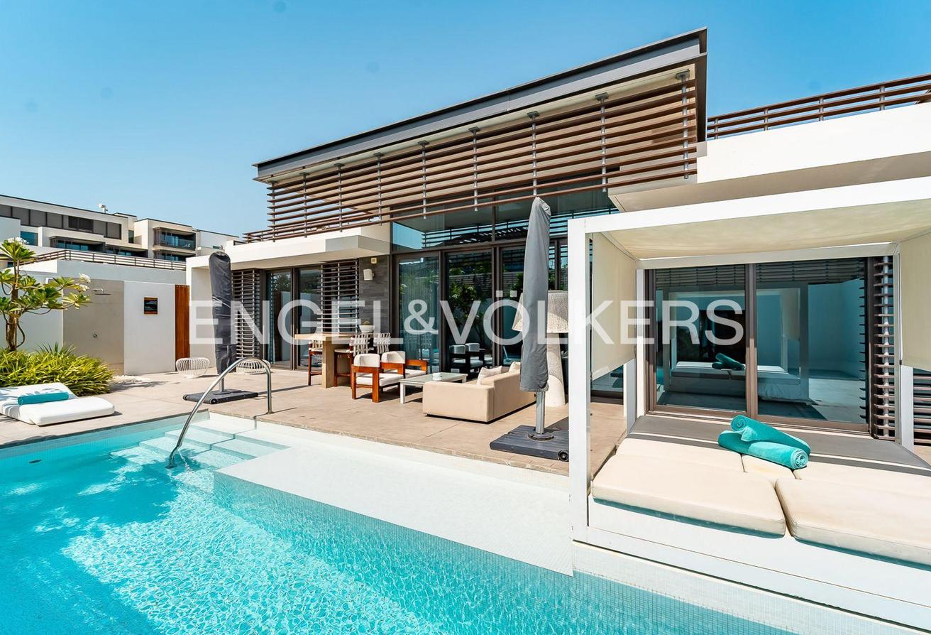 Private Beach and Pool | 5* Luxury | Hotel Living photo 23