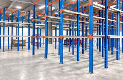 Warehouse - Studio for rent in Dubai Investment Park 1 (DIP 1) - Dubai Investment Park (DIP) - Dubai