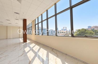 Shop - Studio - 2 for rent in Al Nasr Central Building - Oud Metha - Bur Dubai - Dubai