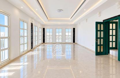 Villa - 7+ - 7+ for rent in Shakhbout City - Abu Dhabi