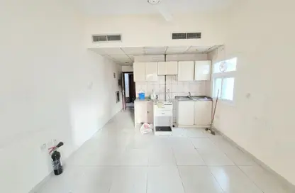 Apartment - Studio - 1 Bathroom for rent in Fire Station Road - Muwaileh - Sharjah
