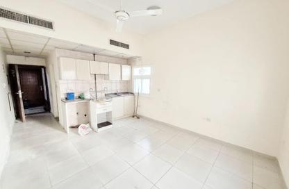 Apartment - Studio - 1 Bathroom for rent in Fire Station Road - Muwaileh - Sharjah