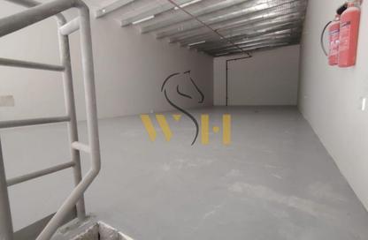 Warehouse - Studio - 1 Bathroom for rent in Al Jurf 2 - Al Jurf - Ajman Downtown - Ajman