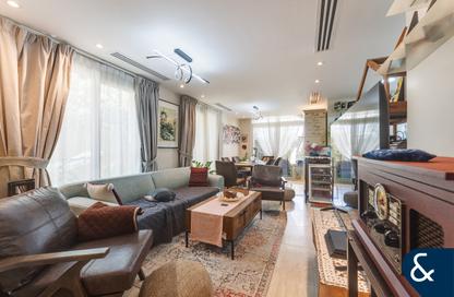 Villa - 2 - 3 for sale in Springs 11 - The Springs - Dubai