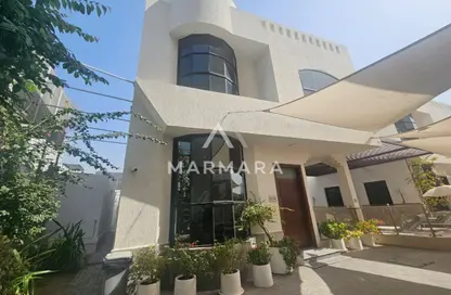 فيلا - 5 غرف نوم - 5 حمامات للايجار في فلل الجميرا 1 - جميرا 1 - جميرا - دبي