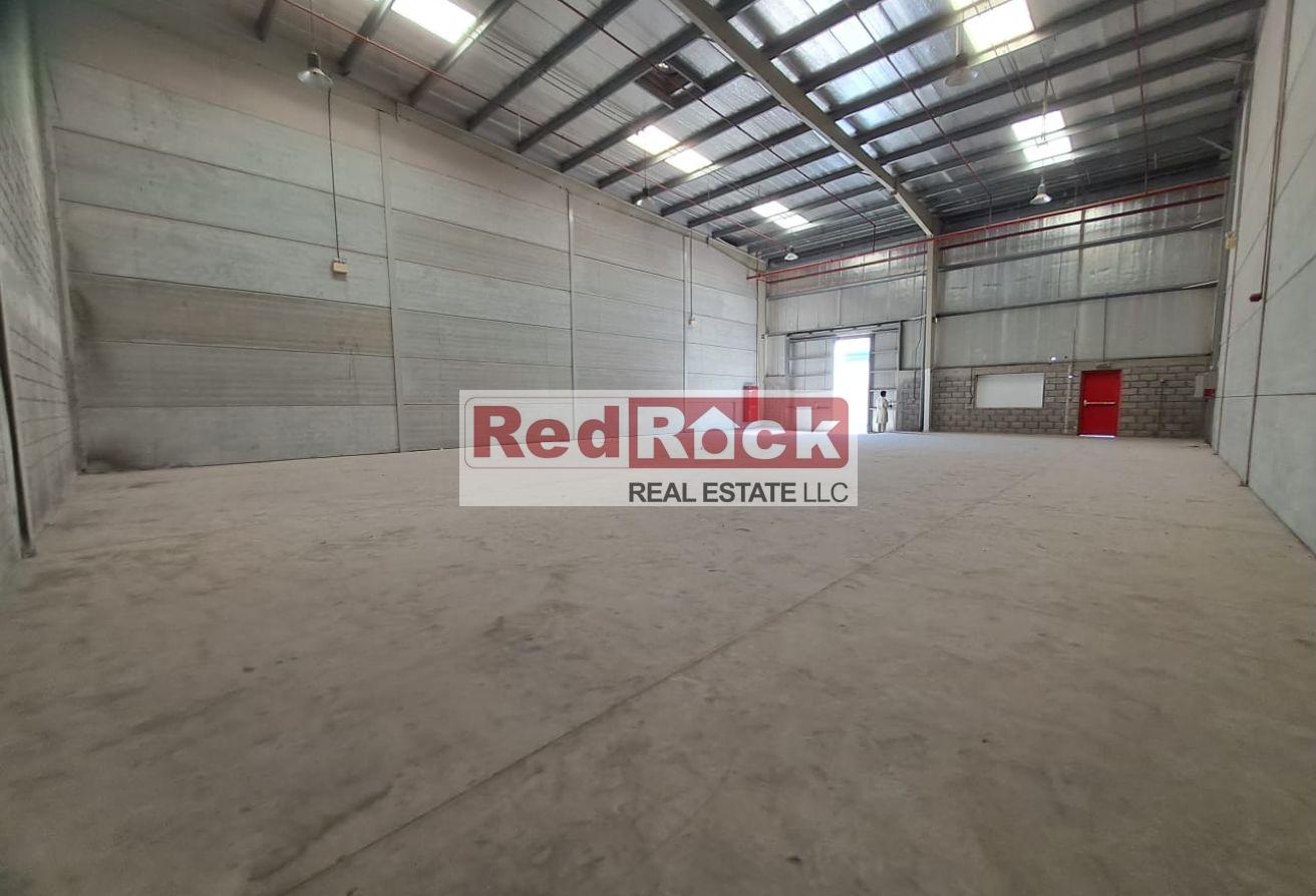 Pillar Free 3500 Sqft Warehouse @ Aed 45/Sqft