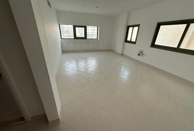 81131941 - Property Main Image