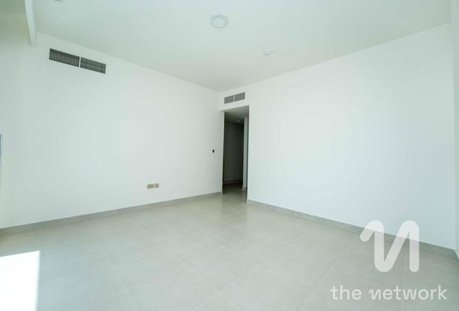 74372387 - Property Image 3