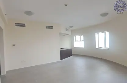 شقة - غرفة نوم - 2 حمامات للايجار في ايميرالد آ - البرشاء 1 - البرشاء - دبي