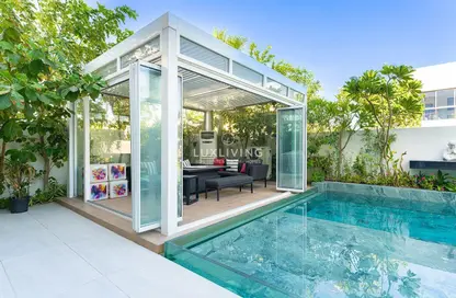 Villa - 6 Bedrooms for rent in Jumeirah Park Homes - Jumeirah Park - Dubai