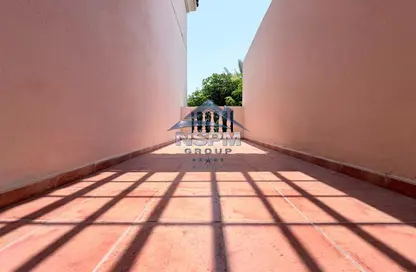 Apartment - 1 Bathroom for rent in Al Qubaisat - Al Mushrif - Abu Dhabi