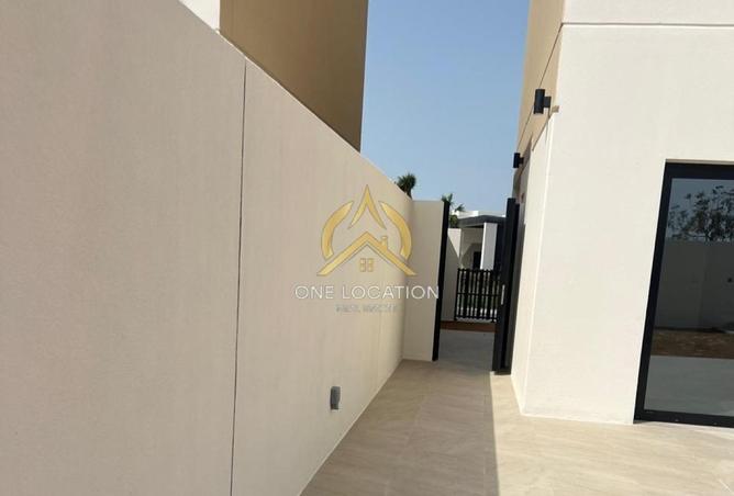 128352633 - Property Image 3