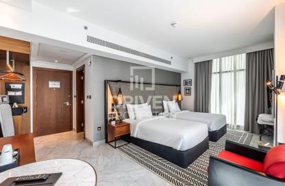 Apartment - Studio - 1 Bathroom for sale in Dolphin Tower - Business Bay - Dubai