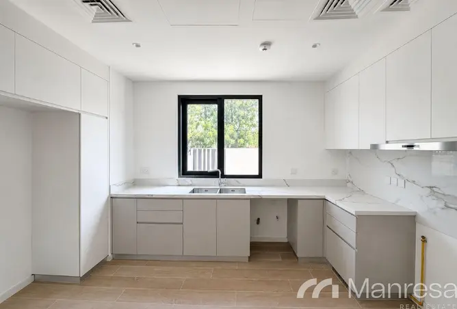 136080317 - Property Image 3