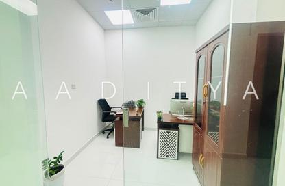 Office Space - Studio - 1 Bathroom for rent in Red Avenue - Al Garhoud - Dubai
