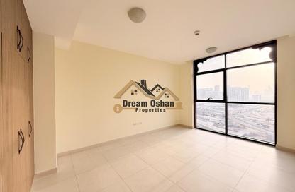 Apartment - 2 Bedrooms - 3 Bathrooms for rent in Rose Building - Al Jaddaf - Dubai