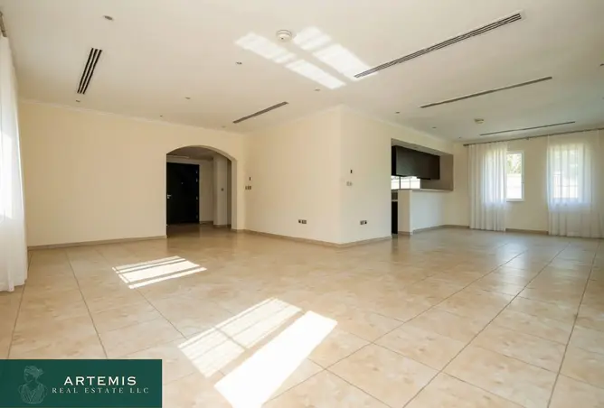 147790000 - Property Image 2