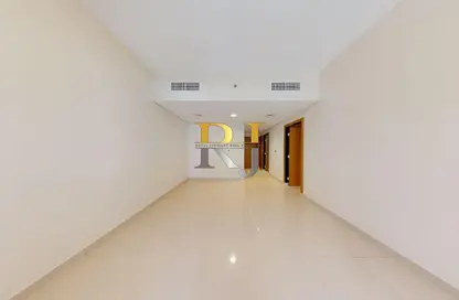 Apartment - 1 Bedroom - 2 Bathrooms for rent in Golden Sands 14 - Mankhool - Bur Dubai - Dubai
