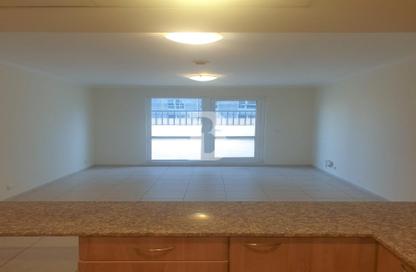 Apartment - 1 Bedroom - 2 Bathrooms for rent in Creekside Residence - Port Saeed - Deira - Dubai Apartment - 1 Bedroom - 2 Bathrooms for rent in Creekside Residence - Port Saeed - Deira - Dubai