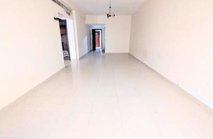 Apartment - 1 Bedroom - 2 Bathrooms for rent in Muwaileh 29 Building - Muwaileh - Sharjah