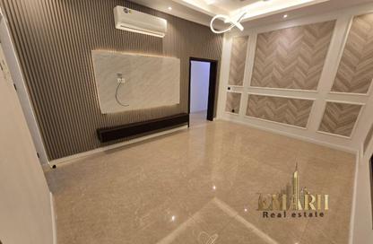 Villa - 3 - 4 for rent in Al Zaheya Gardens - Al Zahya - Ajman