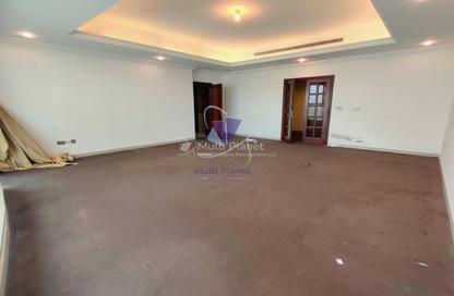 Apartment - 4 Bedrooms - 3 Bathrooms for rent in Corniche Road - Abu Dhabi