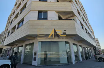 Shop - Studio - 1 Bathroom for rent in Aljada - Sharjah