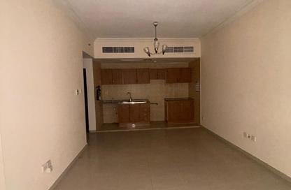 Apartment - Studio - 1 Bathroom for rent in Qasimia 13 building - Al Nad - Al Qasimia - Sharjah