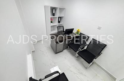 Office Space - Studio - 1 Bathroom for rent in Reem Residency - Al Karama - Dubai