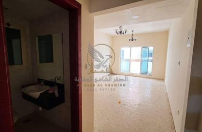 Apartment - 1 Bedroom - 2 Bathrooms for rent in New Al Taawun Road - Al Taawun - Sharjah