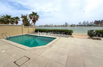 Villa - 5 Bedrooms - 6 Bathrooms for rent in Signature Villas Frond B - Signature Villas - Palm Jumeirah - Dubai
