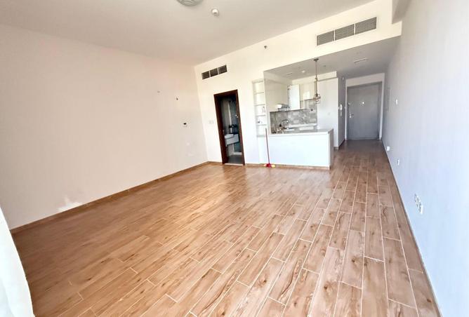 106390920 - Property Image 2