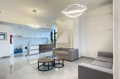 شقة - غرفة نوم - 2 حمامات للايجار في برج او2 - منطقة 14 - قرية جميرا الدائرية - دبي