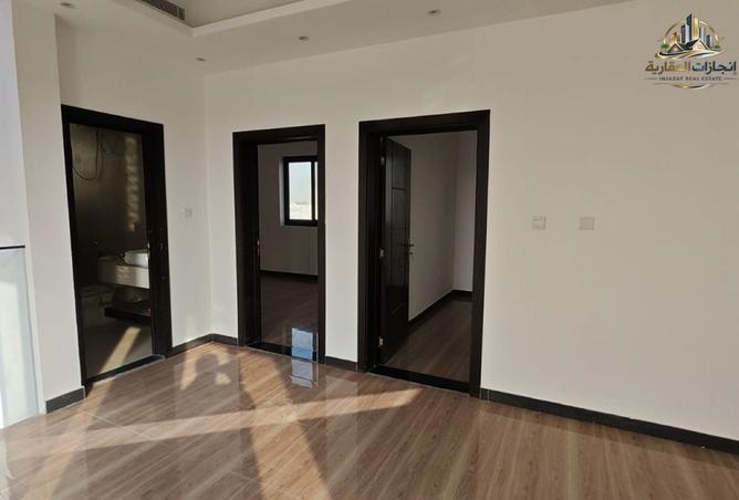 81109128 - Property Image 2