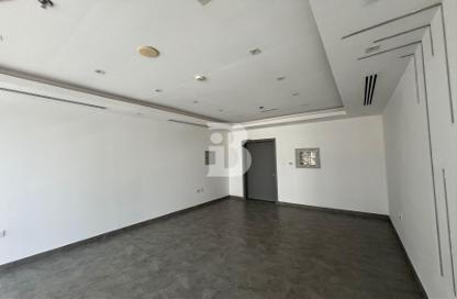 Office Space - Studio for sale in Tamani Art Tower - Business Bay - Dubai