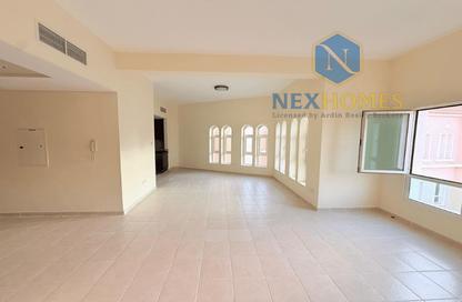 شقة - 2 غرف نوم - 2 حمامات للبيع في مبنى 165 - طراز حديث - ديسكفري جاردنز - دبي