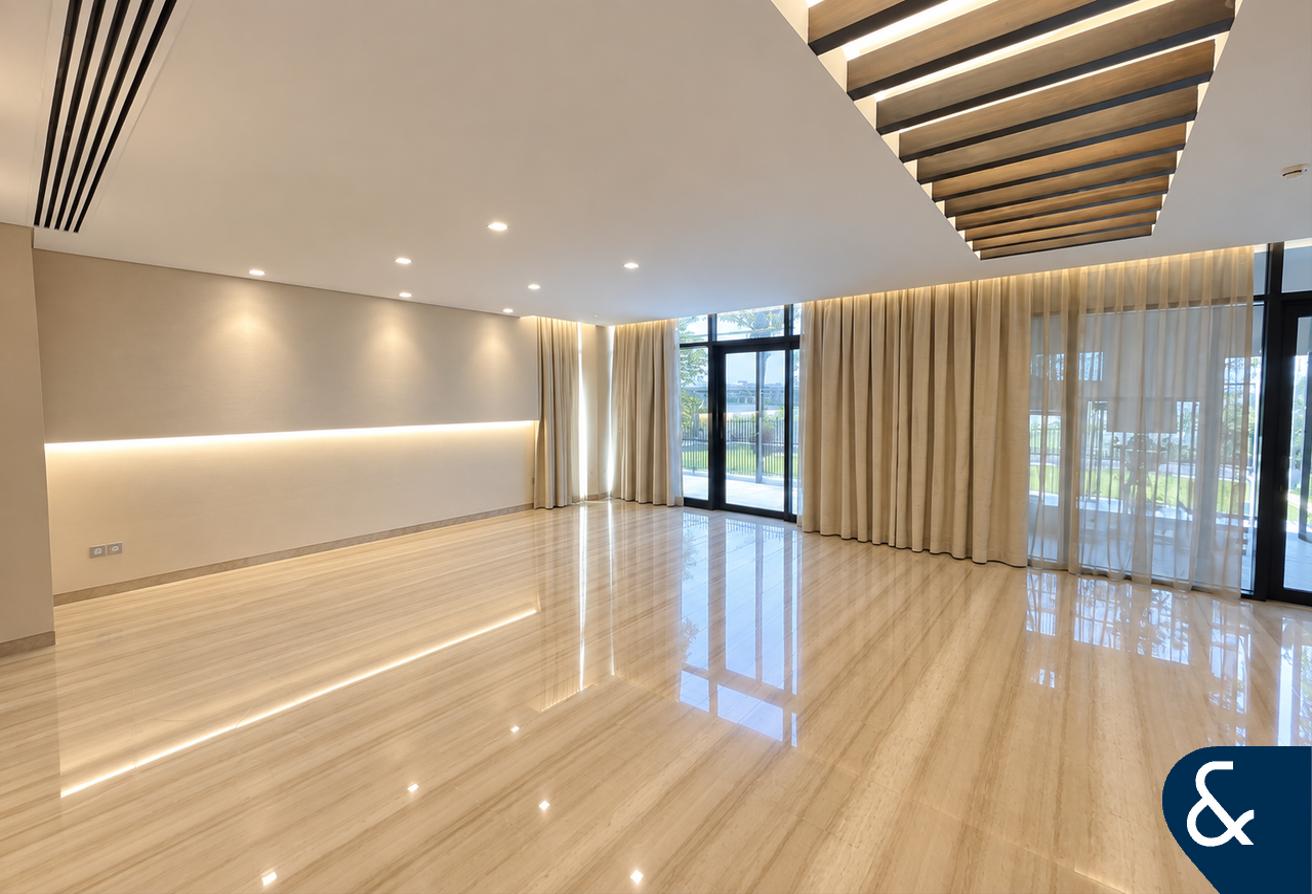 Unfurnished | Golf View | Upgraded photo 5