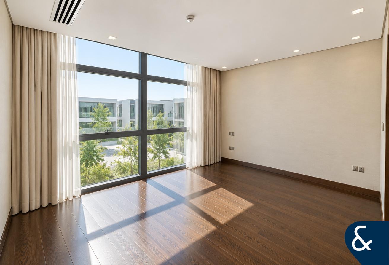 Unfurnished | Golf View | Upgraded photo 15