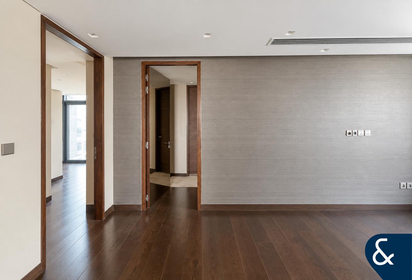 Unfurnished | Golf View | Upgraded photo 18