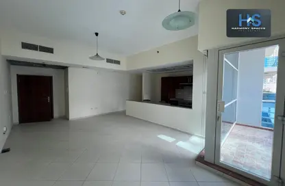 Apartment - 2 Bedrooms - 2 Bathrooms for rent in Cascades Tower - Dubai Marina - Dubai