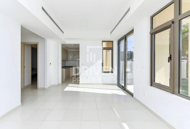 71129268 - Property Main Image