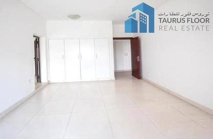 Apartment - 3 - 4 for rent in Zabeel Building - Al Karama - Bur Dubai - Dubai