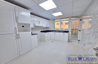 Apartment - 2 Bedrooms - 3 Bathrooms for rent in Diplomat Building - Umm Hurair 1 - Umm Hurair - Dubai