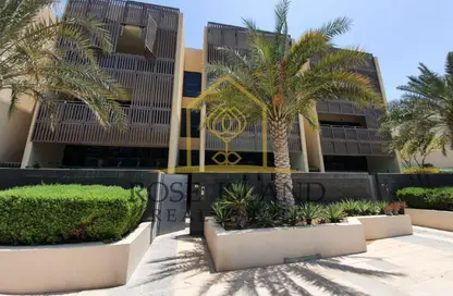 تاون هاوس - 4 غرف نوم - 5 حمامات للبيع في المنيرة تاونهاوس - المنيرة - شاطئ الراحة - أبوظبي