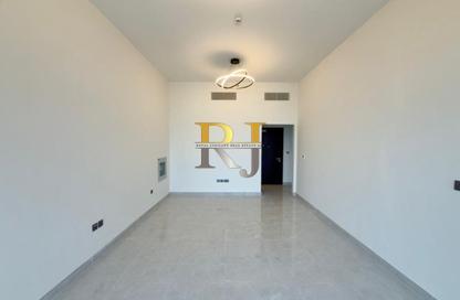 Apartment - 1 Bedroom - 2 Bathrooms for rent in Al Jadaf Building - Al Jaddaf - Dubai